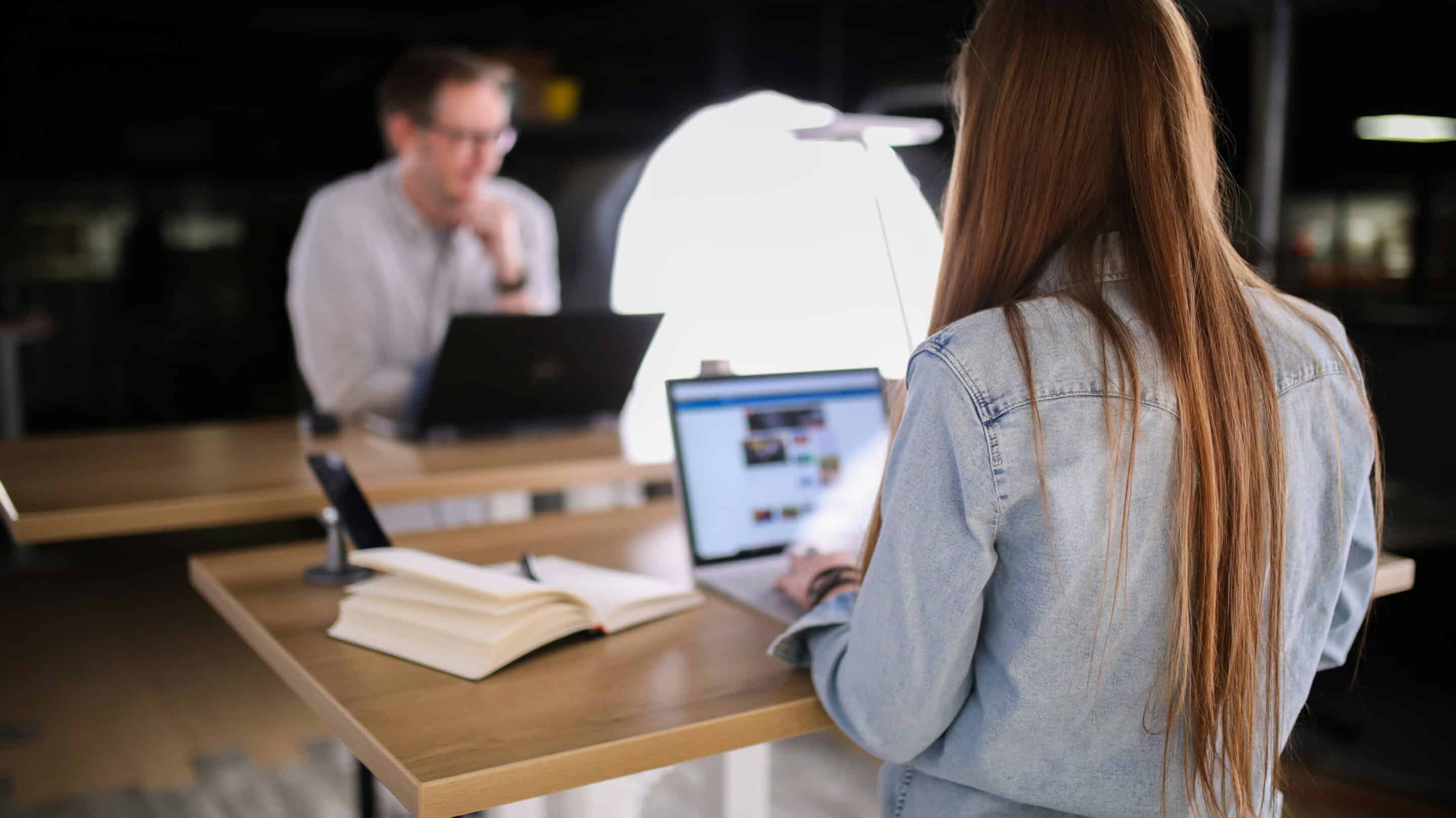 Benefits of Chiropractic for Desk Workers
